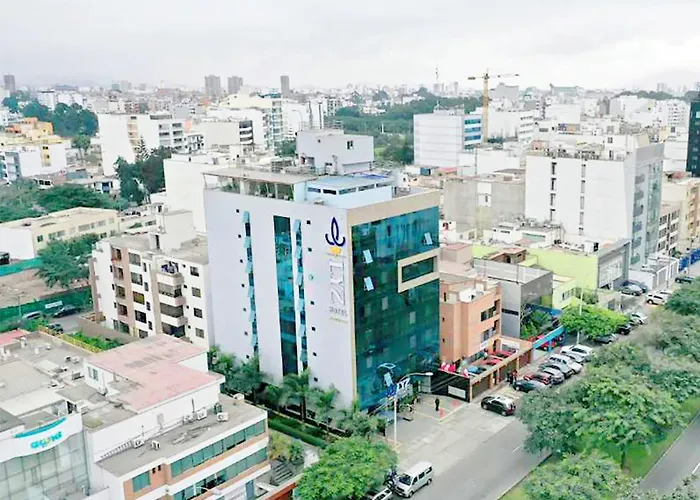 Lyz Business Hotel