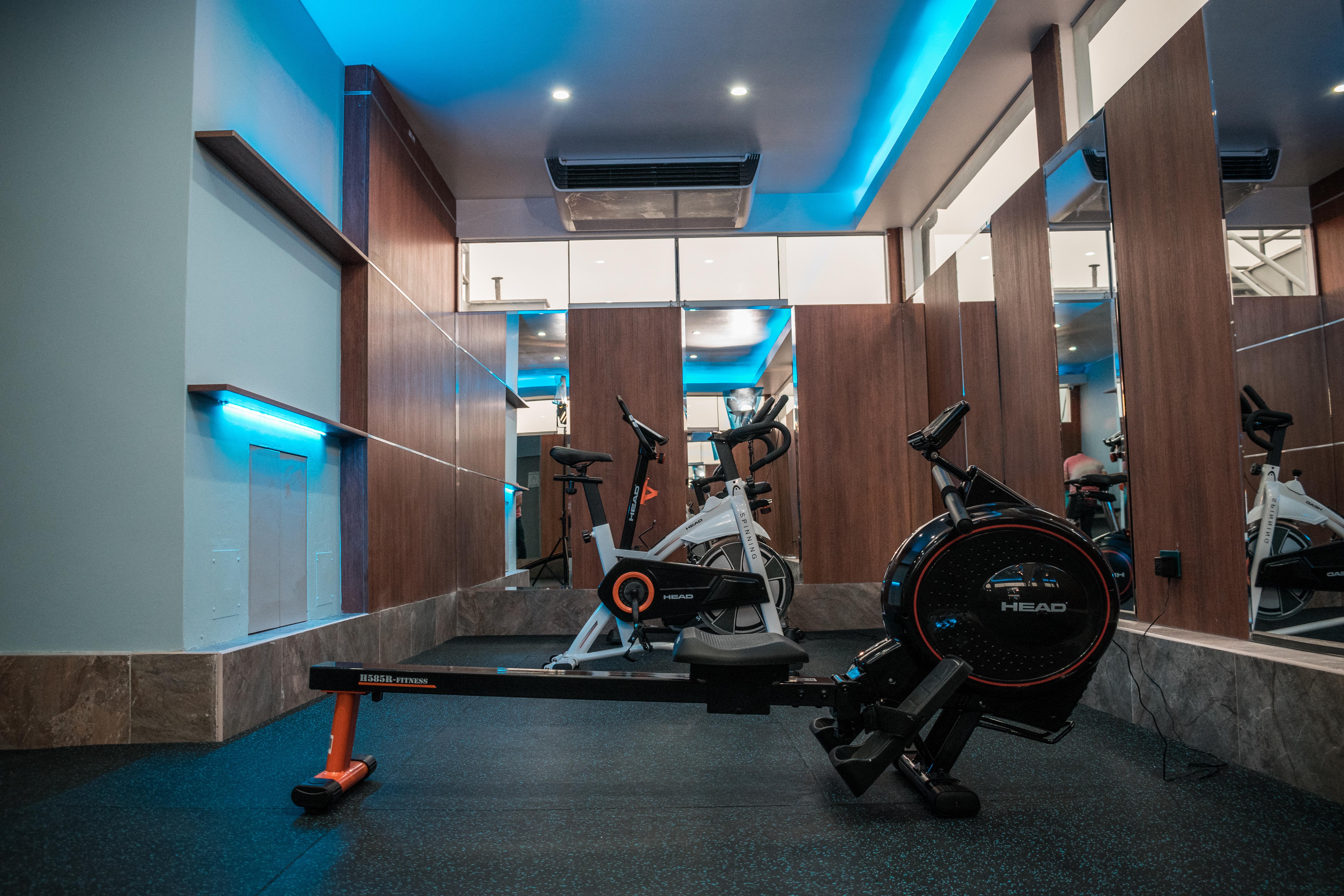 Lyz Business Hotel