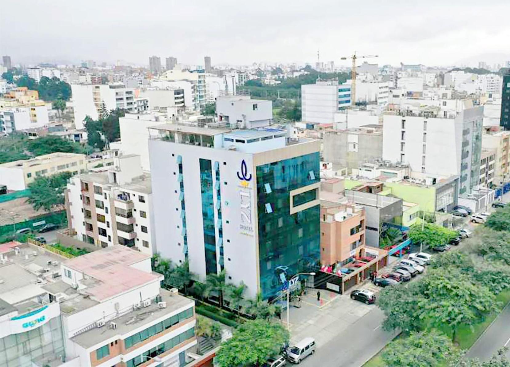 Lyz Business Hotel 4*