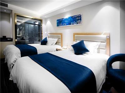 Lyz Business Hotel